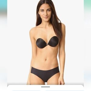 F.I.T Adhesive Bra in Black C Cup